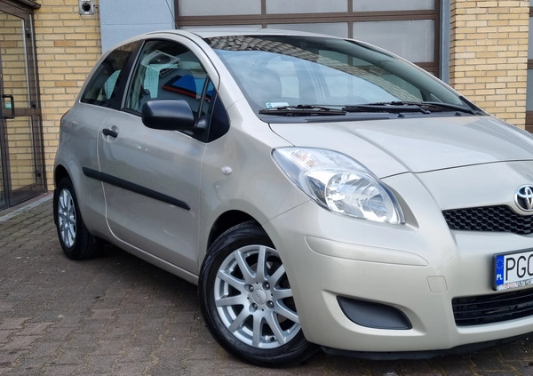 Toyota Yaris cena 15500 przebieg: 168000, rok produkcji 2009 z Zwoleń małe 79